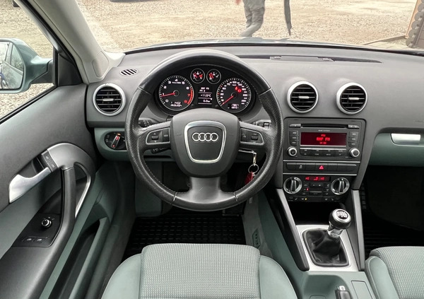 Audi A3 cena 32900 przebieg: 135000, rok produkcji 2011 z Tolkmicko małe 277